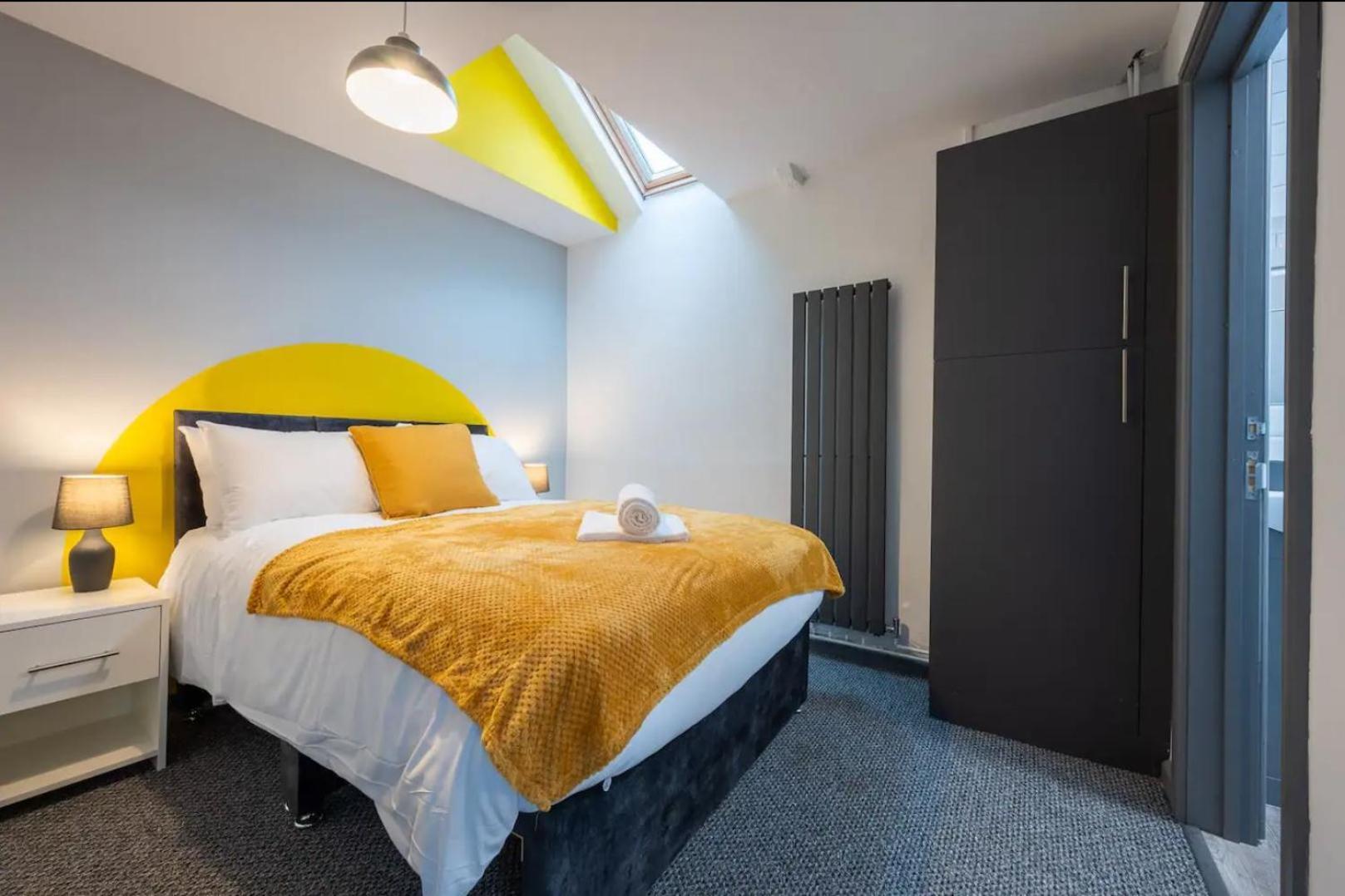 Stunning One Bedroom Apartments Near Shops & Central 卡迪夫 外观 照片